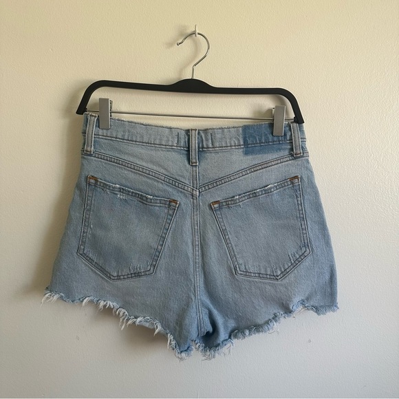 Abercrombie the Cutoff Short high rise Denim Blue Women's Shorts size 4/27 - Picture 3 of 3
